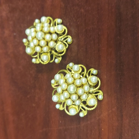 Vintage Jewelry Vintage Pearl Cluster Earrings Poshmark